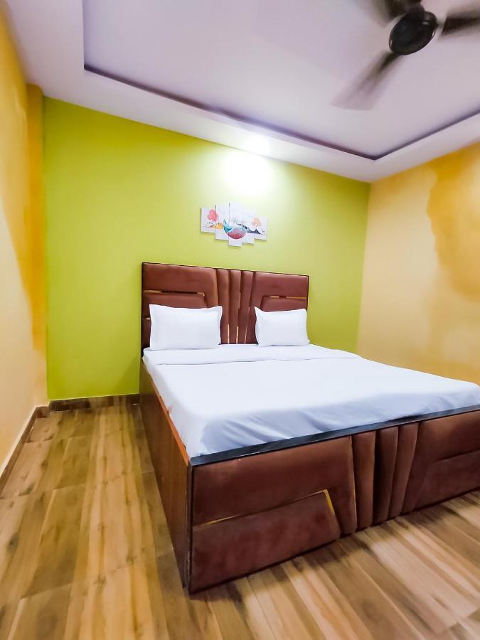 Roomshala 122 Hotel Park View - Near Adarsh Nagar ニューデリー エクステリア 写真